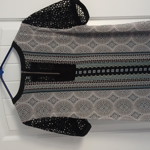 Linen dress with pockets - Picture 5 of 5